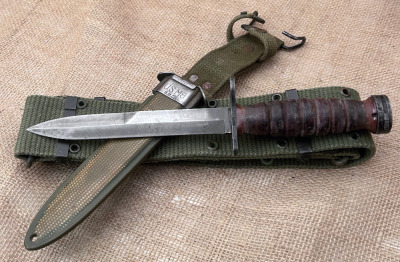 Imperial M4 Bayonet with belt - 3