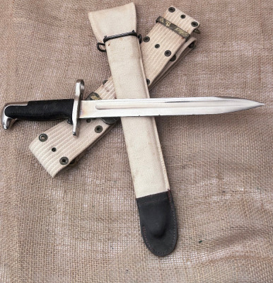 Pal M1 1942 Dress Bayonet, white belt & scabbard - 4