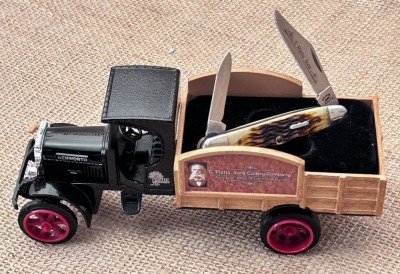 Case Ertl C. Platts Kenworth & Half Whittler