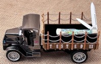 Case Ertl 1918 Mack & Abalone Gunstock