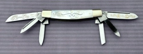 Fightn' Rooster Pearl Six Blade Congress