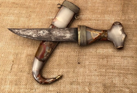 Jimbaya, Stone handle and sheath