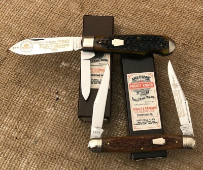 Set of Queen Schatt & Morgan Bone Fort City Club Knives