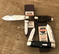Set of Queen Schatt & Morgan Bone Fort City Club Knives