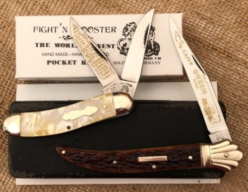 Pair of Fight'n Rooster