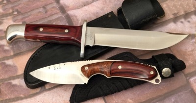 Buck Frontiersman and an Alpha Hunter