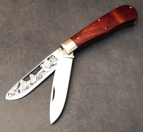 Aurum Etching Wood Handle Bullet Trapper