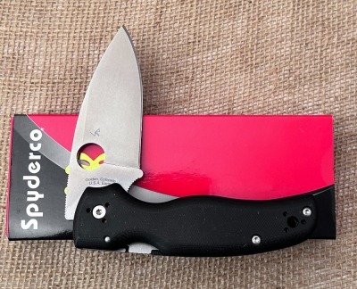 Spyderco Shaman Pin - 2