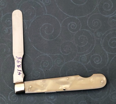 Utica Salesman's Sample Doctors Spatula Knife - 2