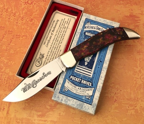 Case Classic Cherry Chip Clasp