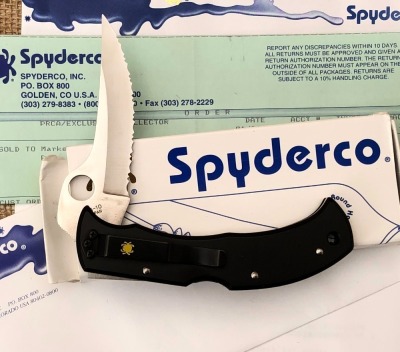 Spyderco MASSAD AYOOB* MultiPar bidding. See Lot 450 for details - 2