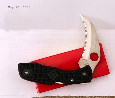 Spyderco revised Merlin* MultiPar bidding. See Lot 450 for details