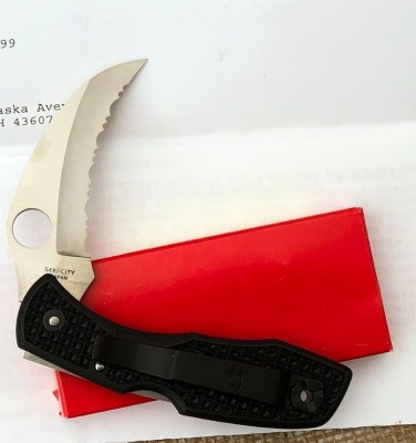 Spyderco revised Merlin* MultiPar bidding. See Lot 450 for details - 2