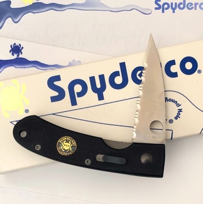 Spyderco Centofante II* MultiPar bidding. See Lot 450 for details