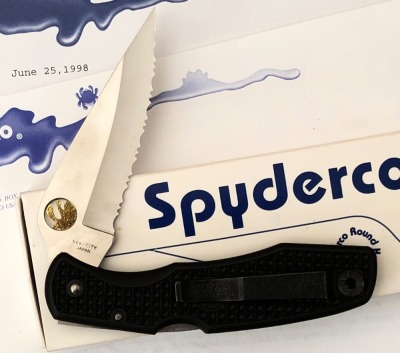 Spyderco Endura* MultiPar bidding. See Lot 450 for details - 2