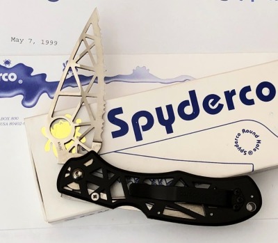 Spyderco "R"* MultiPar bidding. See Lot 450 for details - 2