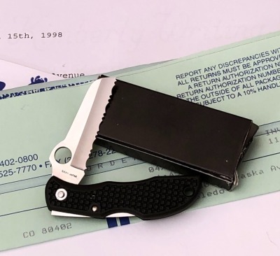 Spyderco Ladybug* MultiPar bidding. See Lot 450 for details - 2
