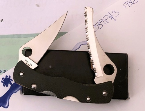 Spyderco Mini Dyad* MultiPar bidding. See Lot 450 for details