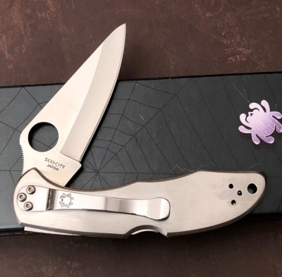 Spyderco Delica* MultiPar bidding. See Lot 450 for details - 2