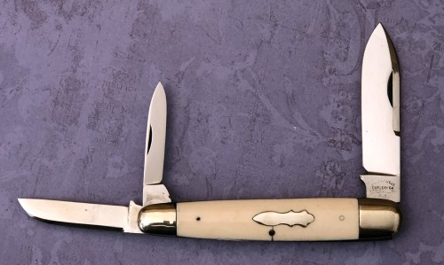 Cattaraugus Exhibition Sleeveboard Whittler