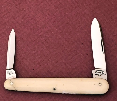 Cattaraugus Exhibition Bone Sleeveboard