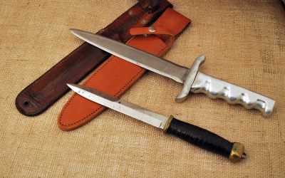 Pair of Heroes Knives