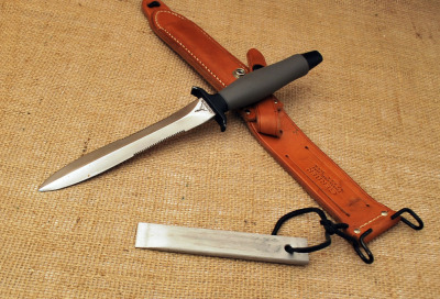 Gerber Mark II Wasp serrated Blade
