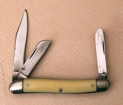 Case Tested 1920-1940 Yellow Small Stockman - 2