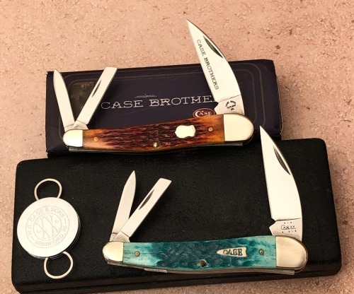 Pair of Case Bone Seahorse Whittlers 6355WHss