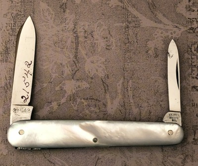 Ulster Knife Co Salesman's Sample Pearl Pen - 2