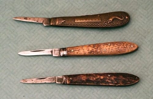 Three quill cutting knives, Bone HS&B, Argyle Cutlery, Rodgers Cutlers to Her Majesty