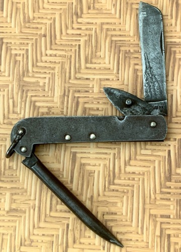 Case WWII marked M.S. LTD XX Marlin Spike