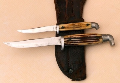 Twin Set of Queen Winterbottom Bone Hunters