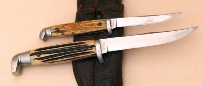 Twin Set of Queen Winterbottom Bone Hunters - 2