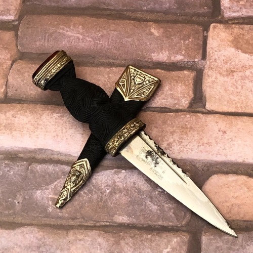 J Nowill & Sons LTD Skean DHU Dagger Sheffield