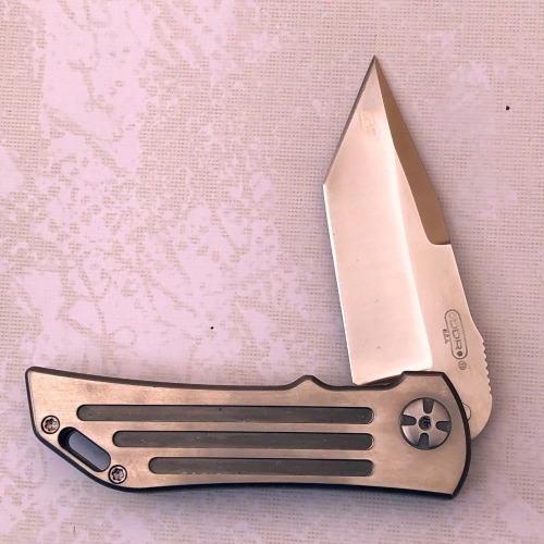 Darrel Ralph Dominator Tanto