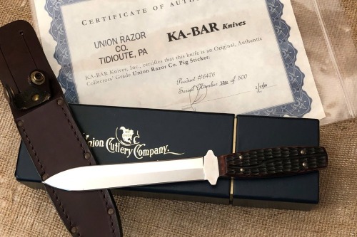 Union Razor Co/Ka-Bar Pig Sticker