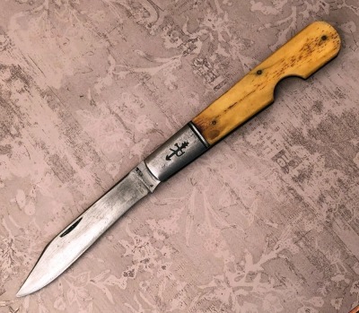 Vintage Russell Bone Easy Open Daddy Barlow
