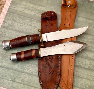 Pair of Fixed Blades; German and France - 2
