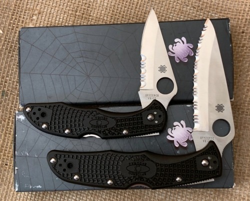 Pair of Spyderco; Endura & Delica