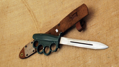 Everett WWII Knuckle Knife - 2