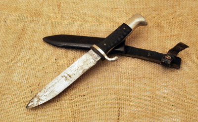 German Military fixed blade