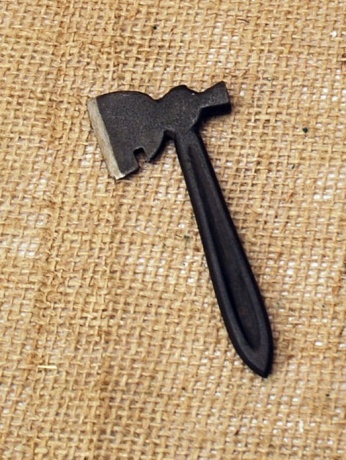 Miniature Ax