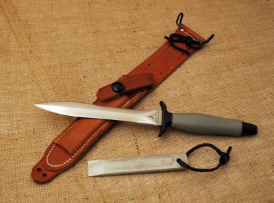 Gerber Mark II Wasp blade with honesteel.