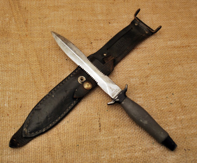 Gerber Mark II Serrated Wasp blade.