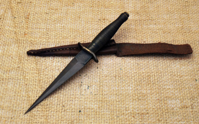 Small Size Sykes-Fairbairn dagger, rare