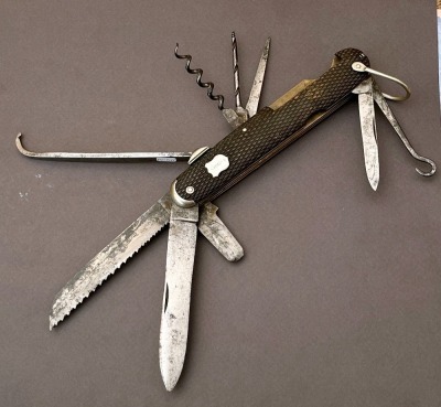 Large English Horseman's knife