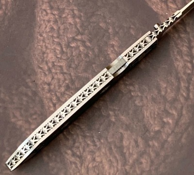 Harvey McBurnette Engraved "Gambler" Lockback - 3